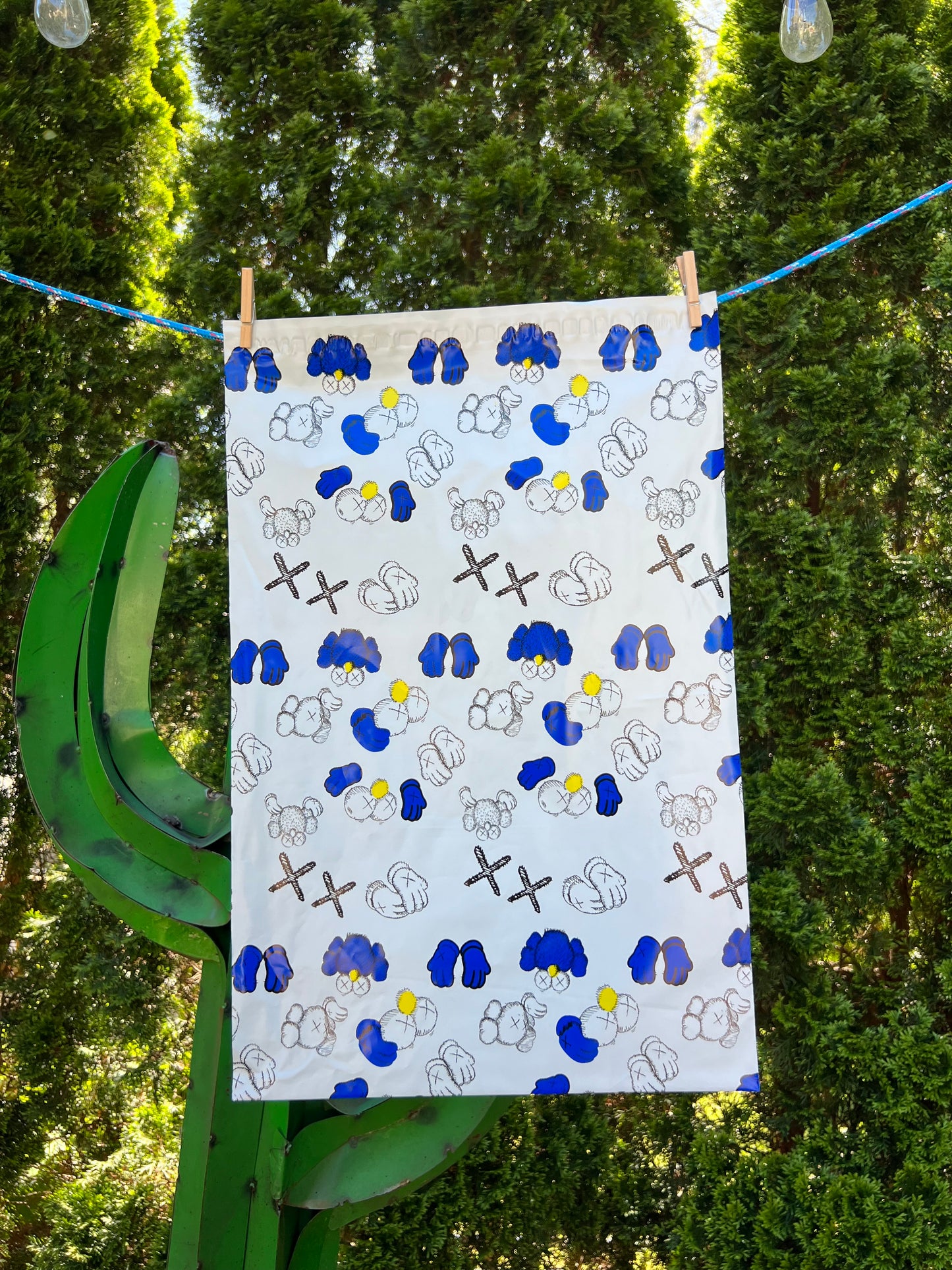 10x13 Premium Poly Mailer- Blue Gloves